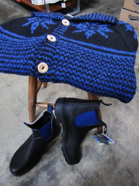 ようやくですかね!? INVERALLAN SNOW FLAKEカーデ STYLE!★?_d0152280_1245394.jpg