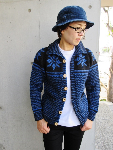 ようやくですかね!? INVERALLAN SNOW FLAKEカーデ STYLE!★?_d0152280_1271752.jpg