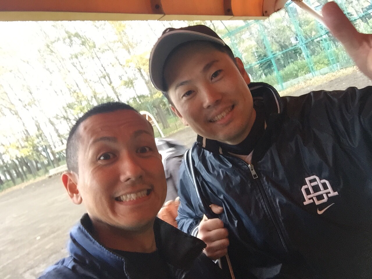 10月11日 火曜日の本店はみんなでオールスターブログ♫タイヤ交換承ります♫TOMMY _b0127002_17203899.jpg