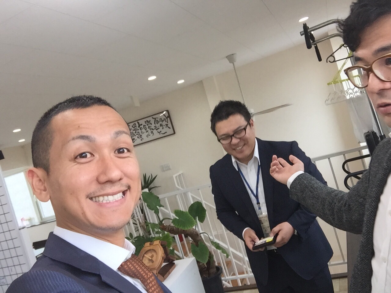 10月11日 火曜日の本店はみんなでオールスターブログ♫タイヤ交換承ります♫TOMMY _b0127002_1745136.jpg