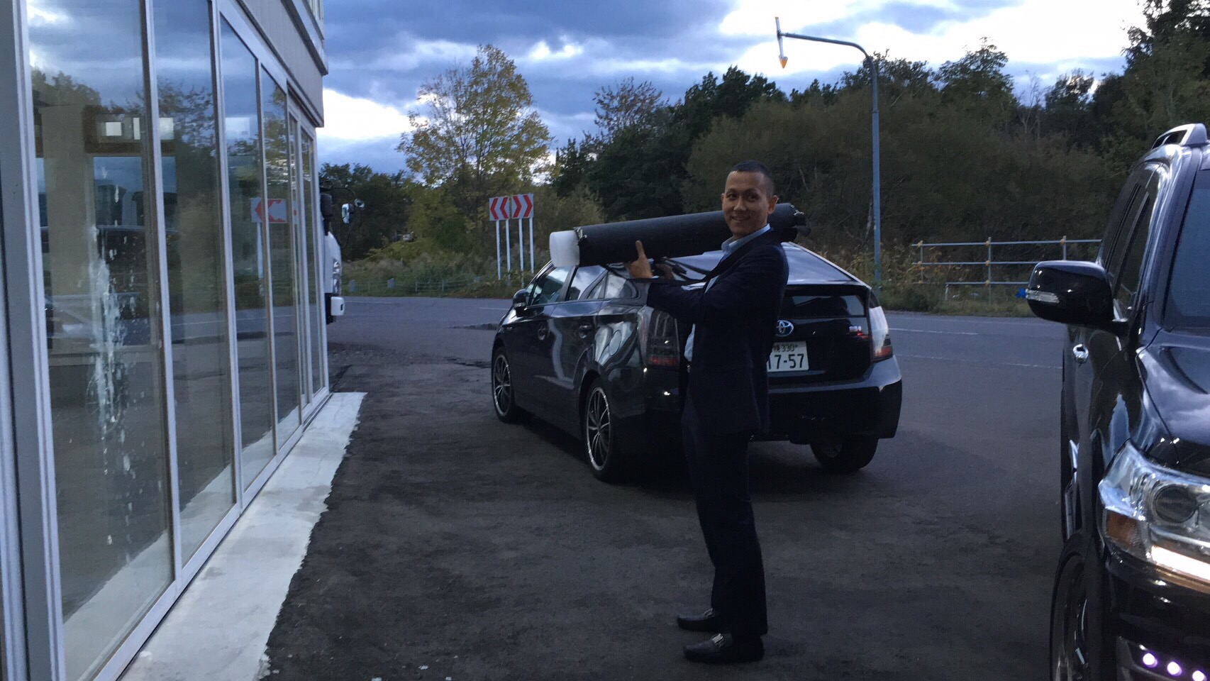 10月11日 火曜日の本店はみんなでオールスターブログ♫タイヤ交換承ります♫TOMMY _b0127002_17493564.jpg