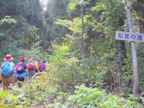 日本の滝100選「松見の滝」（十和田市）*2016.10.09_b0147224_2346158.jpg