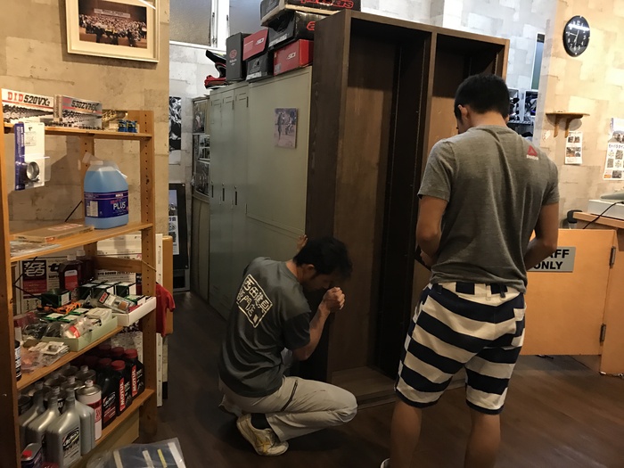 西田建具製 本棚完成!!_f0178858_201218100.jpg