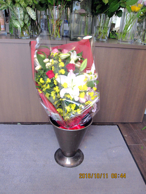 百歳のお祝いの花束_d0029716_22325460.jpg