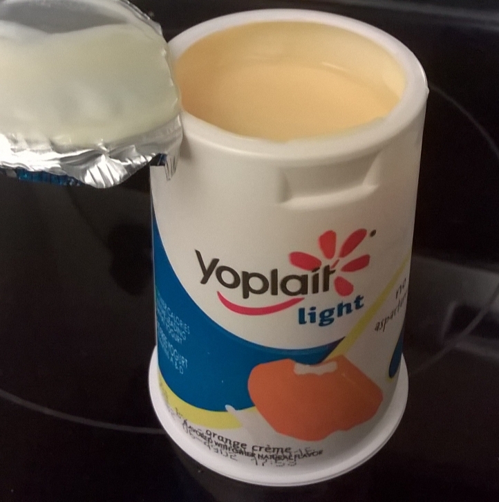 yoplaitヨープレイトヨーグルトその2_e0351841_14264951.jpg