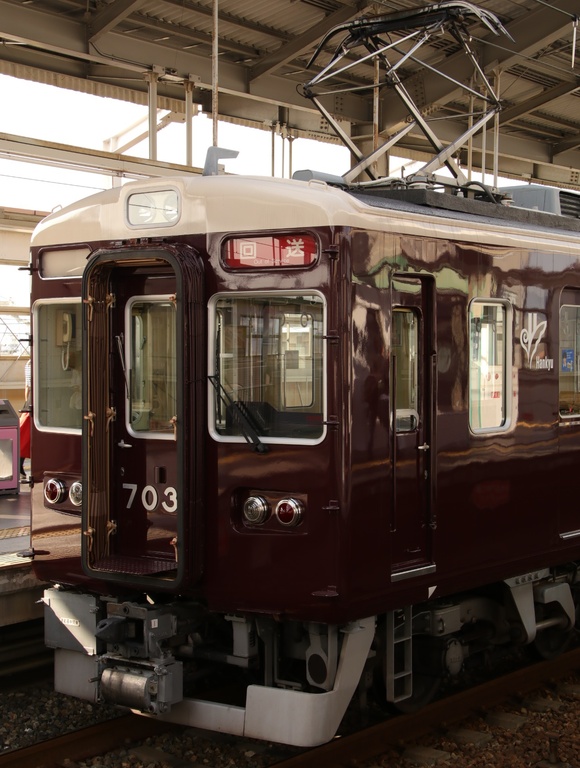 阪急7033F 返却回送_d0202264_215568.jpg