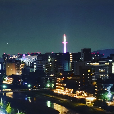 京都の夜景を一望できる屋上バー「in the Moon.」_c0172698_11214999.jpg