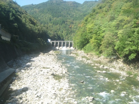 宮川をさかのぼって～秋のちいさな鉄道旅_f0281398_15043346.jpg