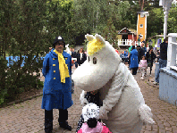 ムーミンワールド入国_a0106589_23491562.gif