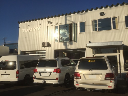 10月14日 金曜日も本店はオールスターブログ ٩(๑`н´๑)۶ タイヤ交換のご予約受付中♫TOMMY_b0127002_17283713.jpg