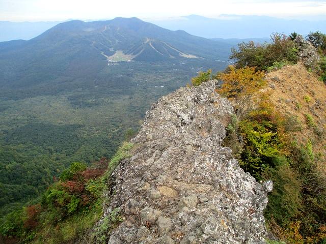 戸隠連山　八方睨から蟻の塔渡を下降　　　　Nishidake in Myōkō Togakushi renzan National Park_f0308721_21362276.jpg