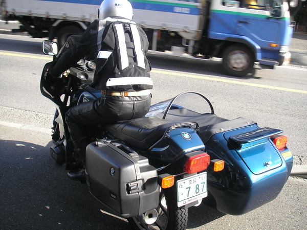 BMW R100RS+RSⅢ 時計の交換_e0218639_10131737.jpg