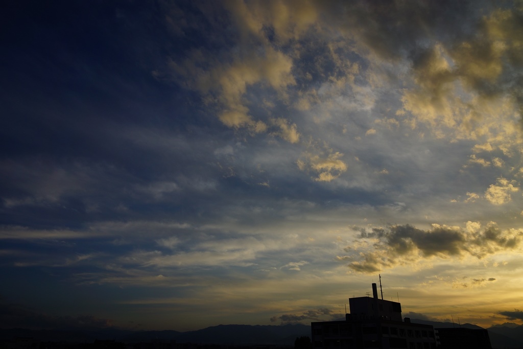 today\'s sunset（長野県松本市　10月13日＆7日　夕暮れ時の空）_e0223456_11244532.jpg