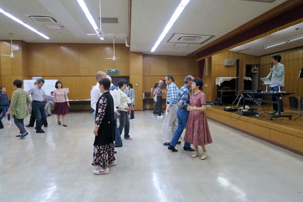 例会10月15日(土)_b0337729_9493494.jpg