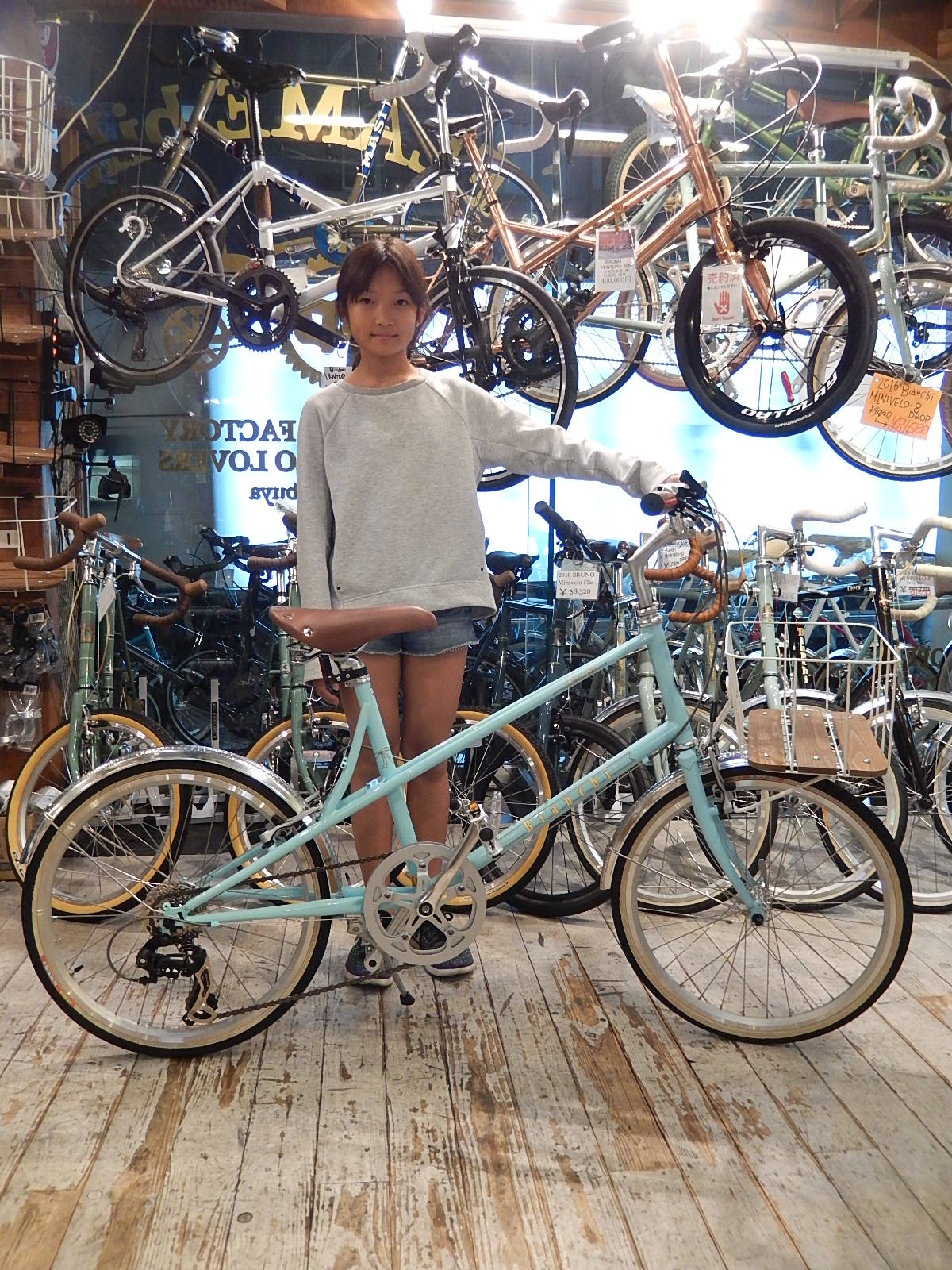 10月16日 渋谷 原宿 の自転車屋 FLAME bike前です_e0188759_19251741.jpg