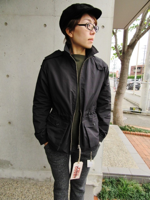 COOL!で大人な1枚。。。HOODED BLACK NYLON ANORAK By FULL COUNT_d0152280_83230.jpg