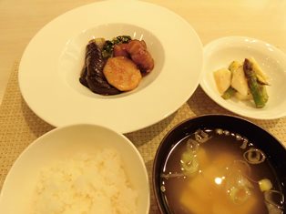 食欲の秋にご飯のすすむ一品！_f0185188_15544127.jpg