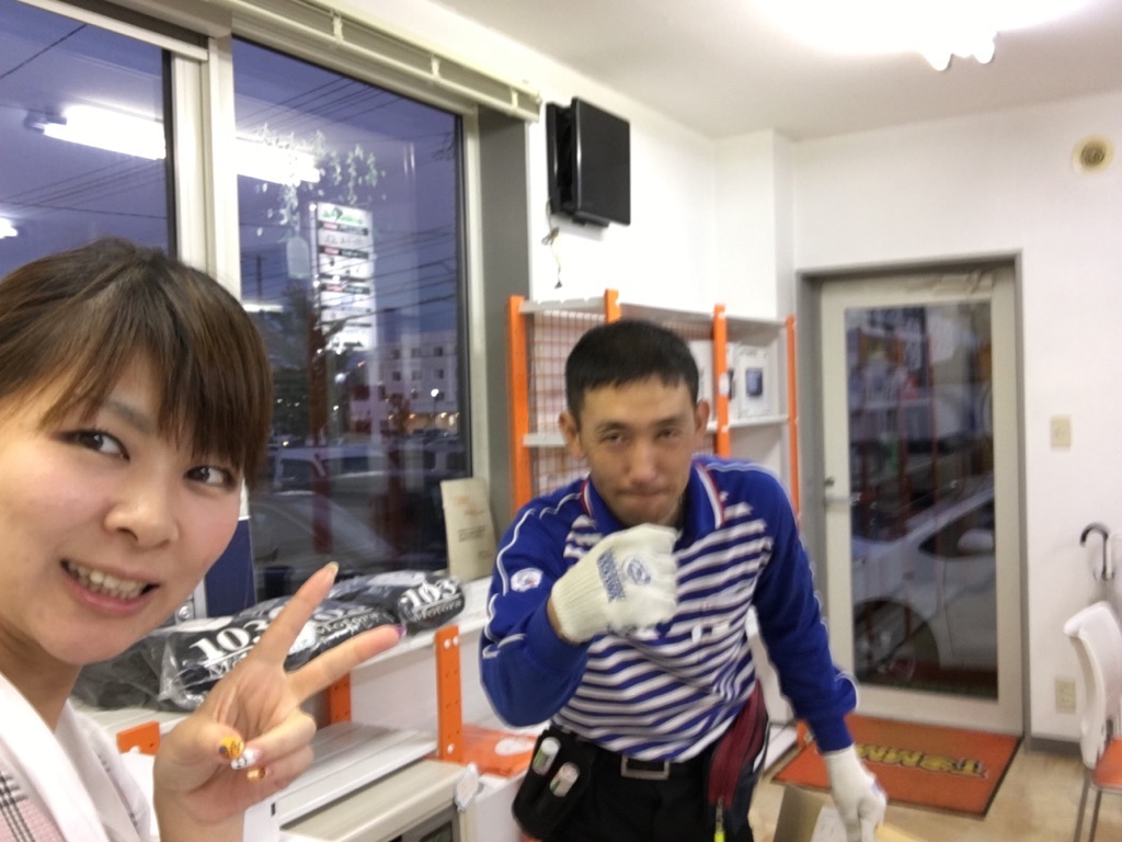 10月19日(水)☆TOMMYアウトレット☆ランクル100 S様ご成約!エスティマ I様ご成約☆ あゆブログ♪_b0127002_19193357.jpg