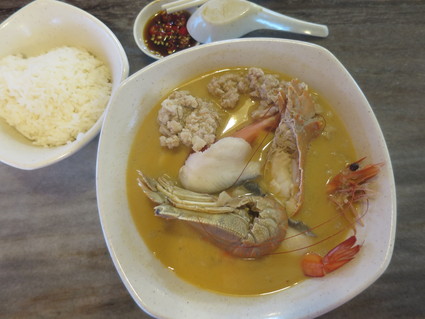 安盛 A.S. Seafood Soup@ Bedok ; 雨の日にピッタリの海鮮スープ♪_c0212604_7371852.jpg