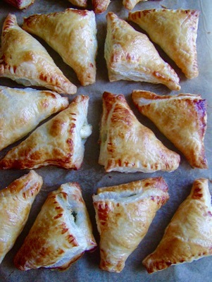 Spinach Pastry_a0086346_10554010.jpg