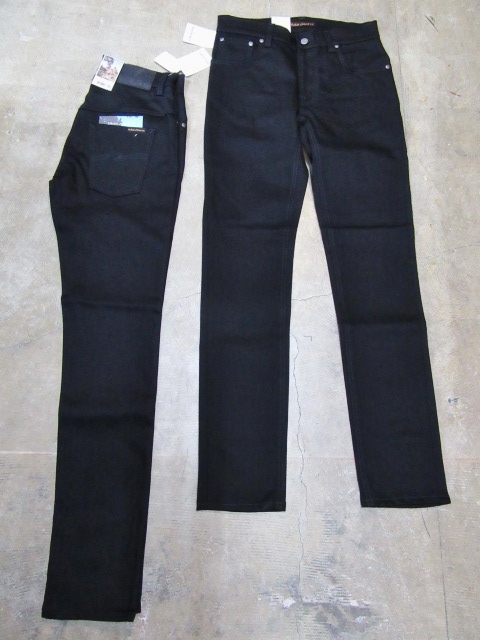 カラス色のBL DENIM ・・・ ThinFinn DRY BLACK DENIM By NUDIE JEANS_d0152280_5232519.jpg