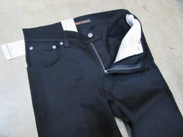 カラス色のBL DENIM ・・・ ThinFinn DRY BLACK DENIM By NUDIE JEANS_d0152280_5235068.jpg