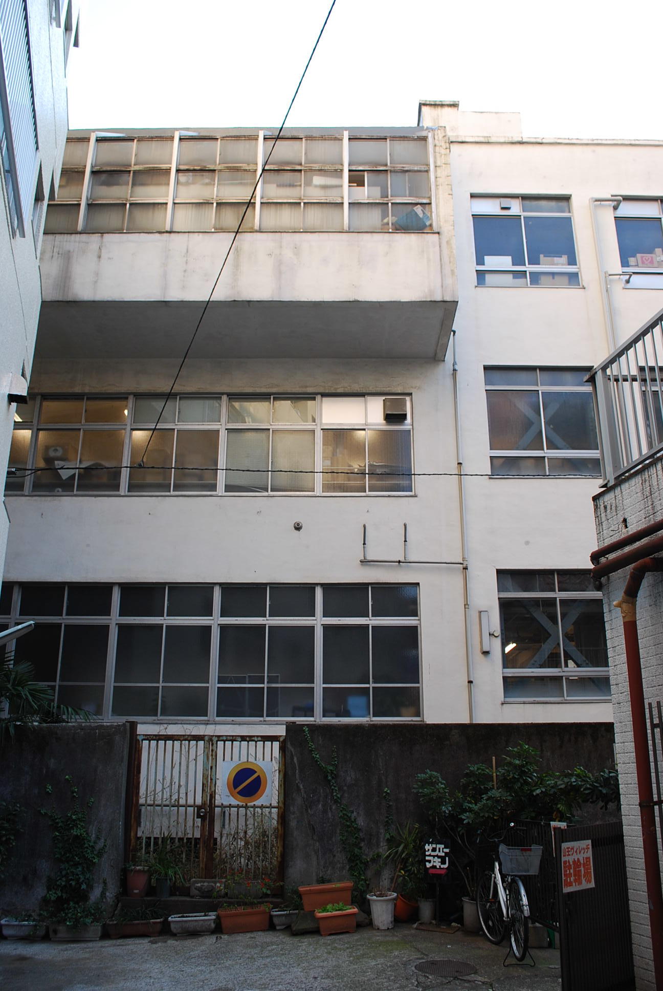 東京都新宿区立旧四谷第五小学校(昭和モダン建築探訪)_f0142606_19384147.jpg