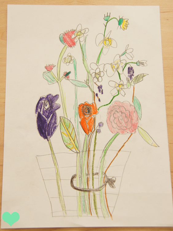 耳コピ、あと半分♪/お庭の花と次女の絵_c0139591_13514230.jpg
