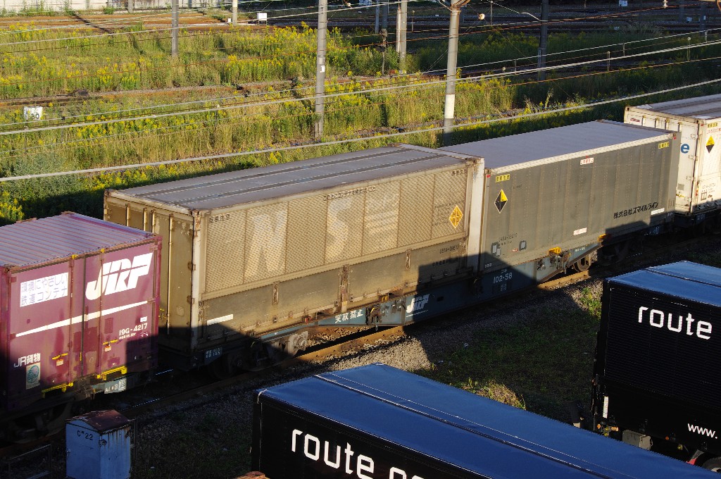 f0203926_2394660.jpg