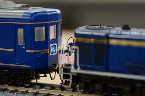 カトー16番「北斗星」カニ24に電源車サウンドデコーダ搭載_f0037227_19285762.jpg