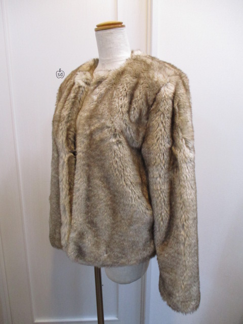 アングリッドUNGRID ショートフェイクファーコート : dimanche