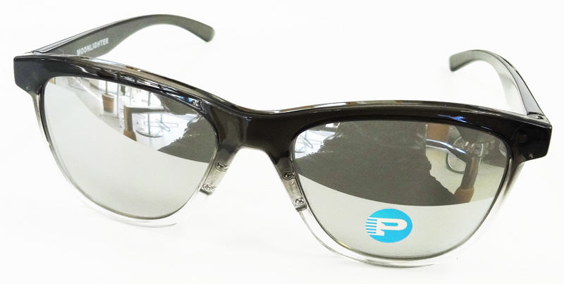 OAKLEY新作ライフスタイルサングラスMOONLIGHTER(ムーンライター)入荷!_c0003493_09112166.jpg