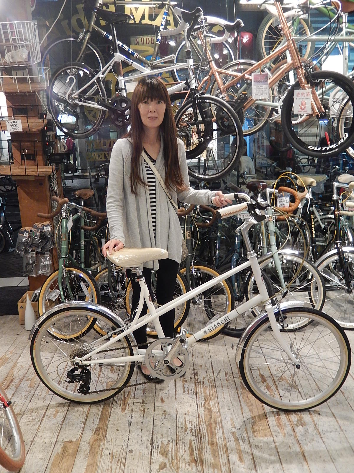 10月22日　渋谷　原宿　の自転車屋　FLAME bike前です_e0188759_19591378.jpg