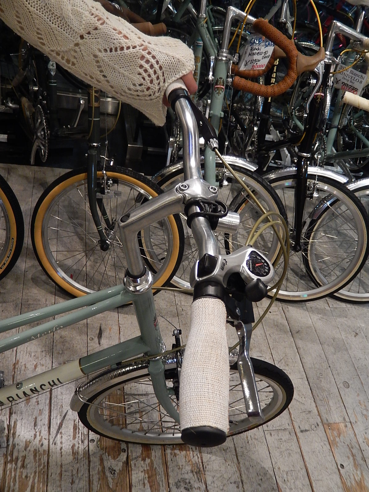 10月22日　渋谷　原宿　の自転車屋　FLAME bike前です_e0188759_19592984.jpg