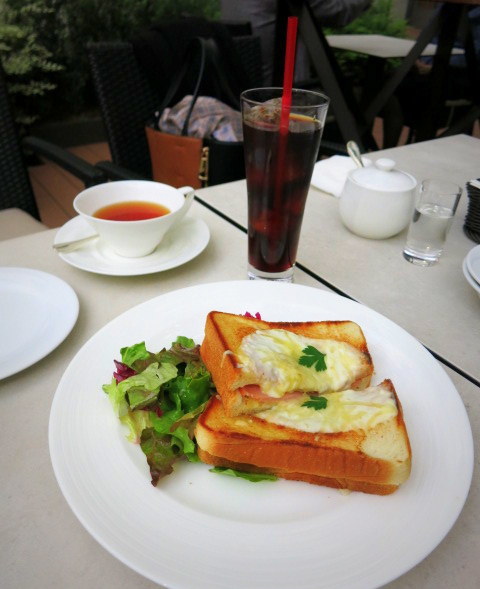 ヨックモック青山本店＊BLUE BRICK LOUNGE でお茶タイム♪_f0236260_00453183.jpg