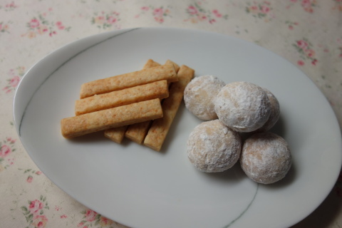 プレゼント用の焼き菓子とアイシングクッキー_c0255071_20250982.jpg