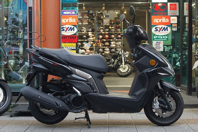 125ccスポーツスクーターの大本命 kymco racings125 Scsブログ 125ccスポーツスクーターの大本命 kymco racings125 Scsブログ