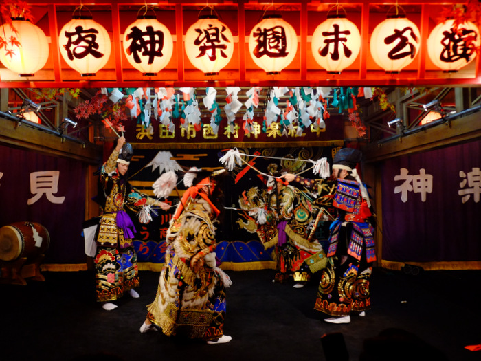 「島根・浜田 西村社中 石見夜神楽のヤシオリ作戦」_a0000029_1425315.jpg
