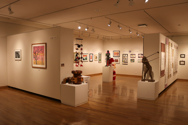 東川町文化ギャラリー展示のお知らせ _b0187229_1250549.jpg