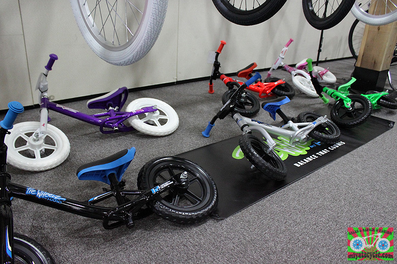 モトクロスインターナショナル 2017モデル 展示会 その3( HARO BIKES )_e0126901_08462769.jpg