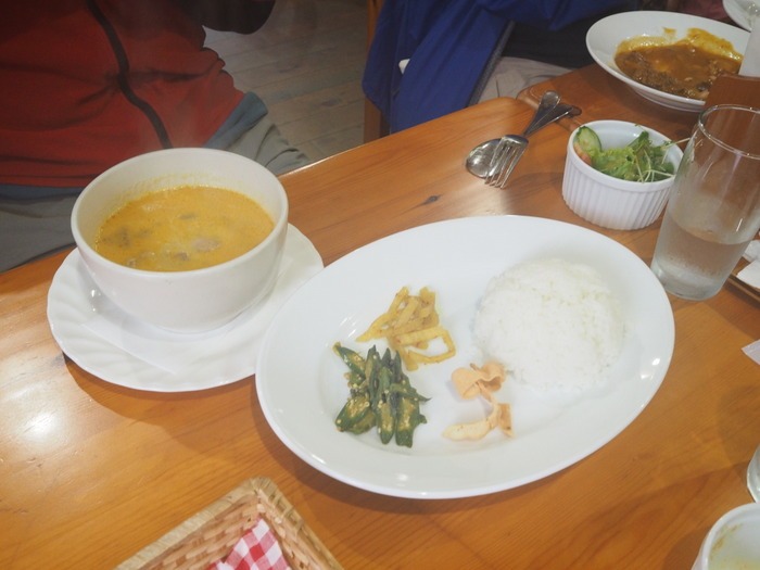 スリランカレストラン&カフェLAMPで、ランチ_c0116915_01284.jpg
