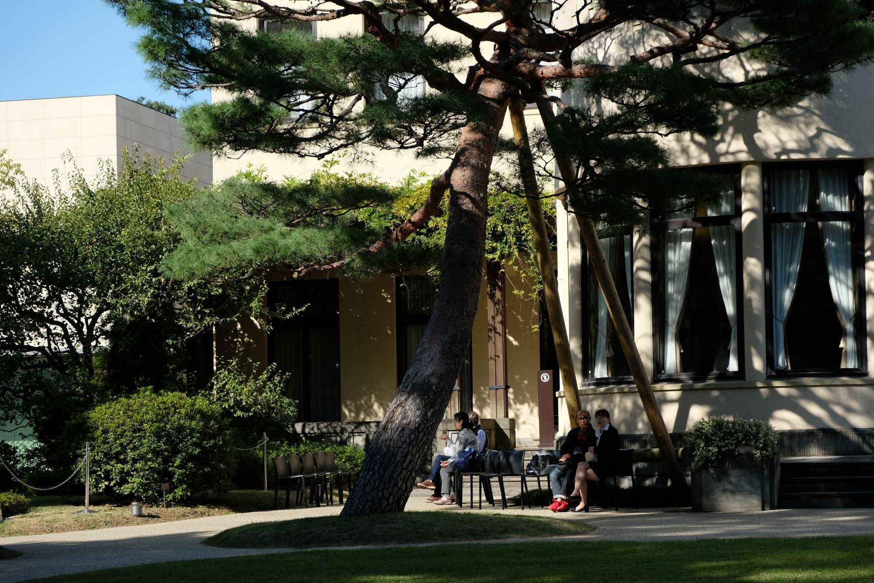国重要文化財 旧朝香宮邸 東京都庭園美術館 アール デコ満載の異空間 見学のしかた 近代文化遺産見学案内所