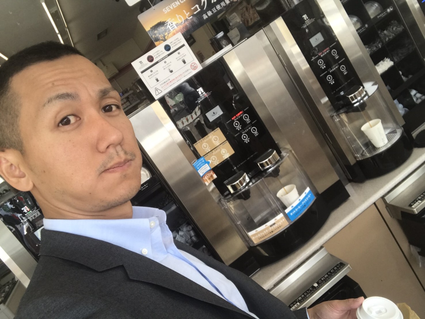 10月25日(火) 火曜日の本店はオールスターblog★ タイヤ交換お任せください♫TOMMY_b0127002_17553516.jpg