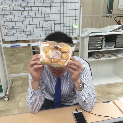 10月25日(火) 火曜日の本店はオールスターblog★ タイヤ交換お任せください♫TOMMY_b0127002_18251212.jpg
