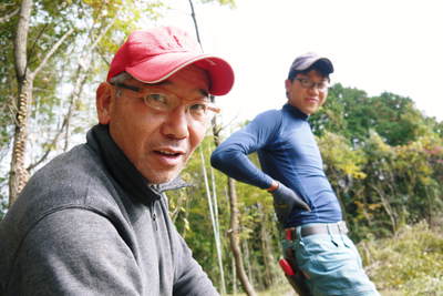 原木しいたけ 平成28年度も11月上旬からの出荷にむけて現在の栽培地の様子と2年間の栽培記録(前編)_a0254656_18501733.jpg