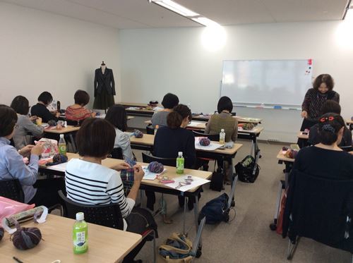 マジックループ編み針で編む『つま先から編むソックス』_c0357605_15111665.jpg