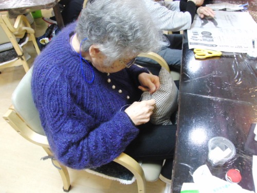 裁縫 ~ 穴あきクッション ~_e0222340_15521645.jpg