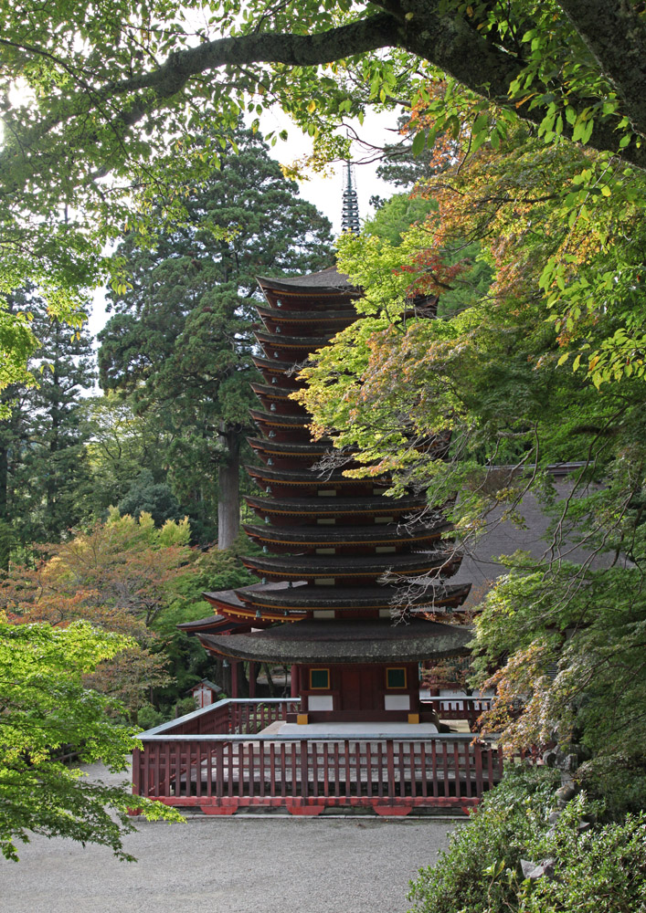 桜井市　談山神社　これから紅葉_c0108146_20364057.jpg