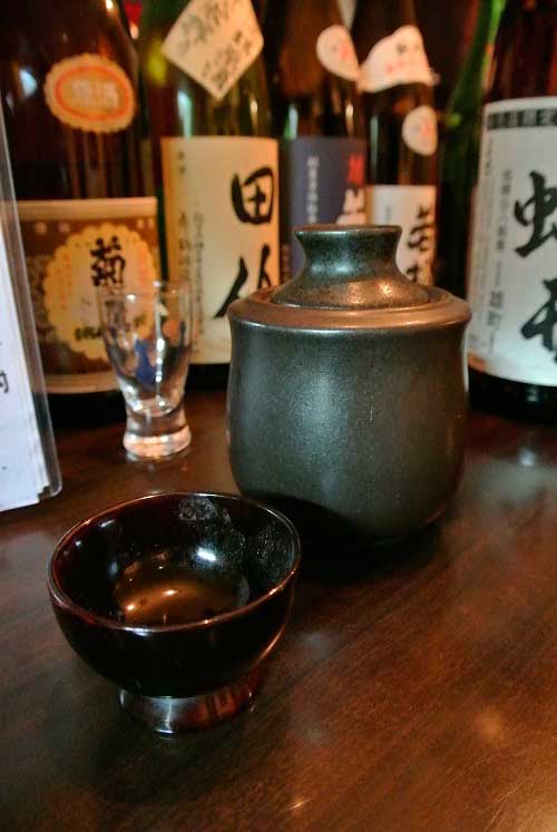 【熊本直送「馬刺し」と「日本酒」・・・「酒場 さん七」(東京・南阿佐ヶ谷)】_a0005436_1531745.jpg