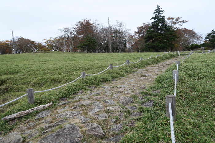  牛石ヶ原の伝説  ～大台ケ原_e0348754_13093196.jpg